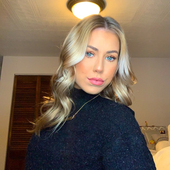 Meet your Posher, Kylee - Picture 1 of 1